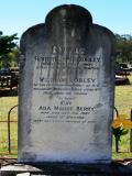 image of grave number 886646